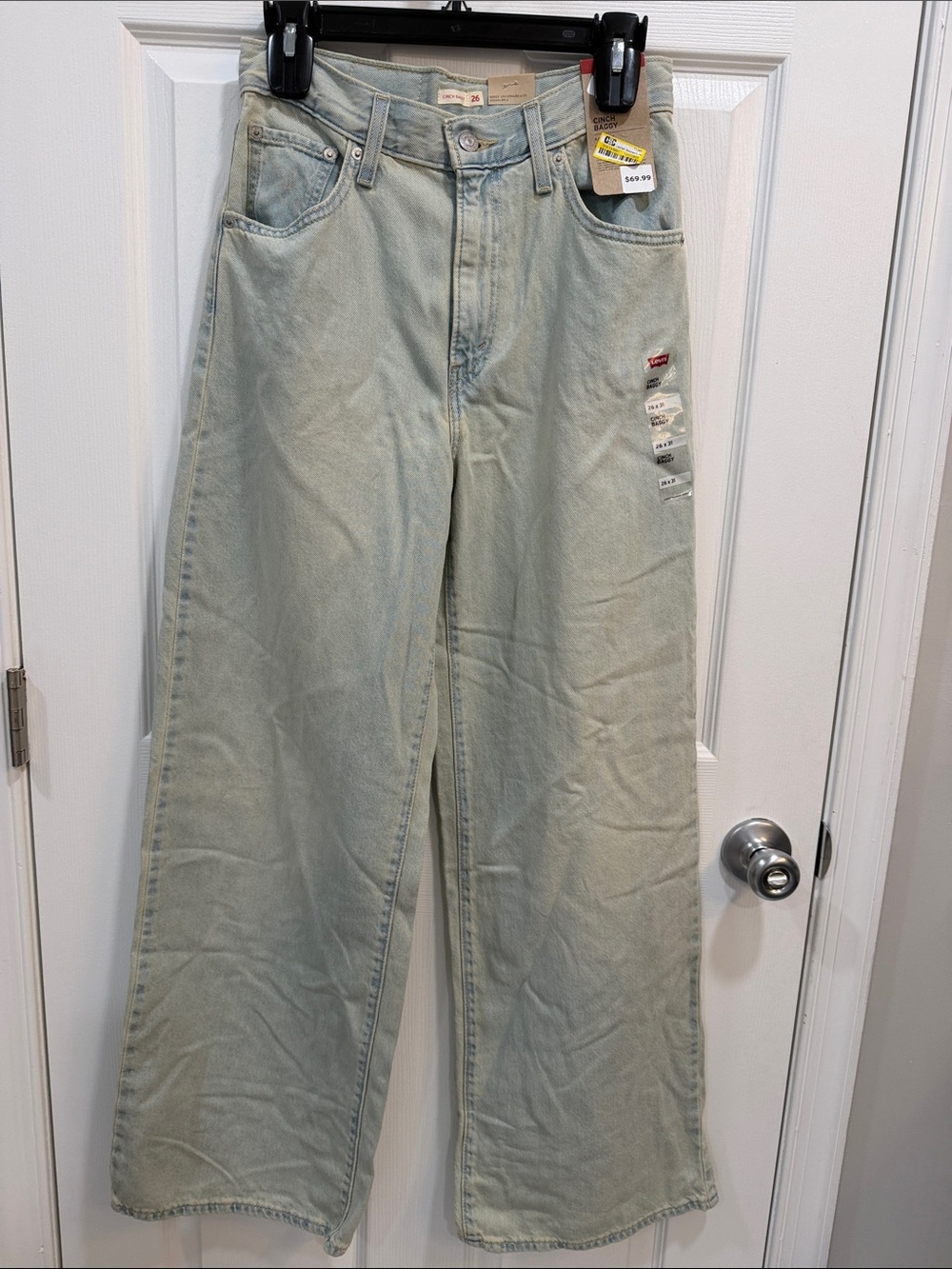 NWT Levi's Cinch Baggy Wide-Leg Jeans in Washed Light Blue Size 26x31 - Picture 3 of 9